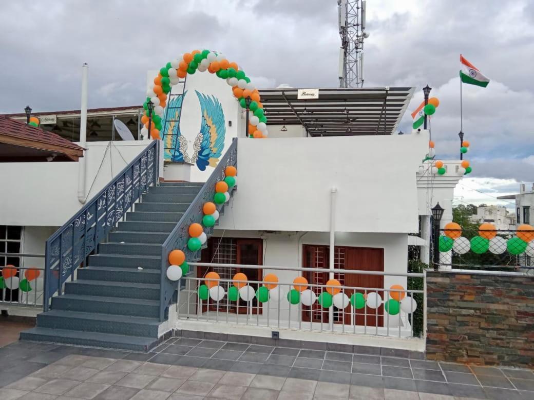 Peacock Hill Homestay Bhopal Zewnętrze zdjęcie