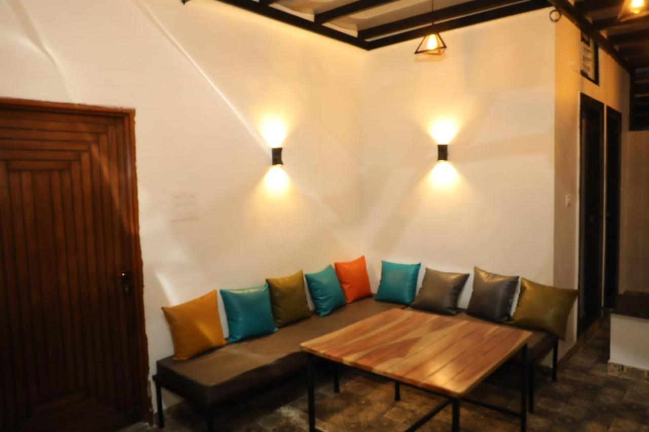 Peacock Hill Homestay Bhopal Zewnętrze zdjęcie